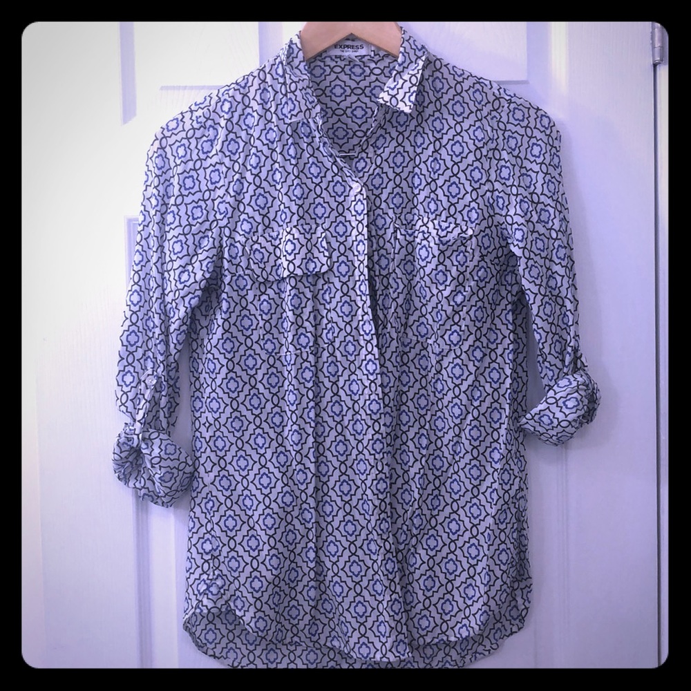 Express “the city” roll tab blouse